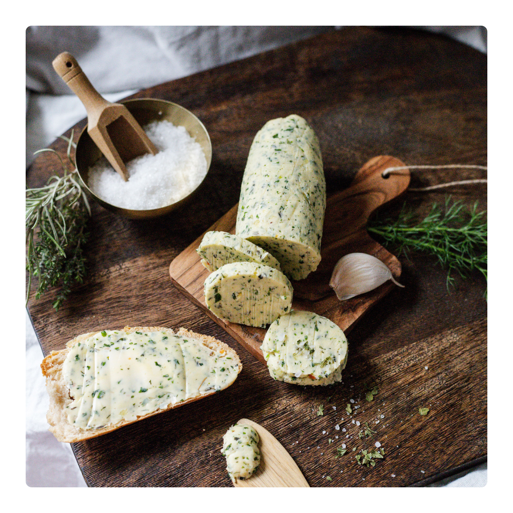 Selbstgemachte Kräuterbutter Selbstgemachte Kräuterbutter